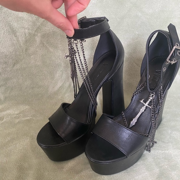 Dolls Kill Shoes - House of Widow // Block Heel with Pendant